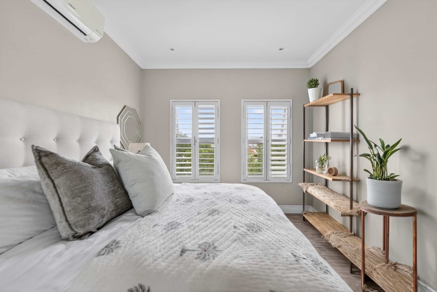 4 Bedroom Property for Sale in Parklands North Western Cape